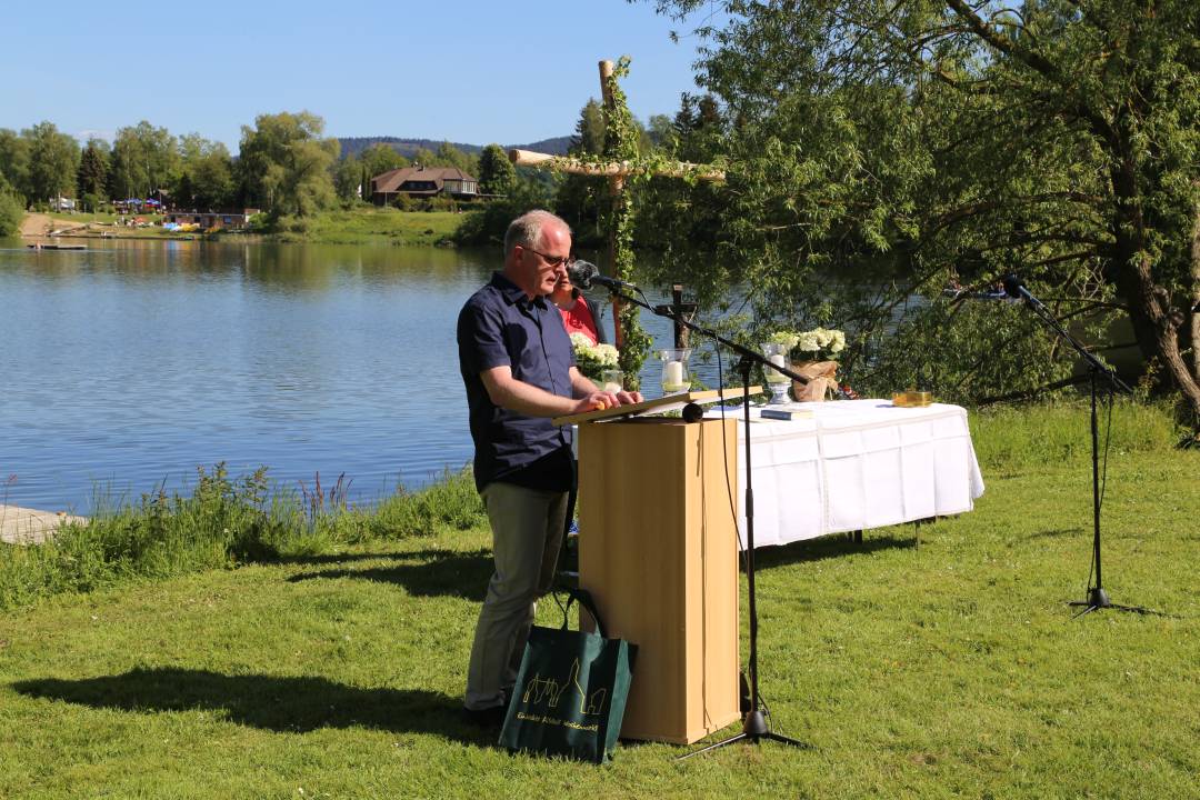 Freiluftgottesdienst am Humboldtsee mit der Verabschiedung von Pastor Podszus