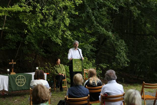 Gottesdienst am Leineberglandbalkon