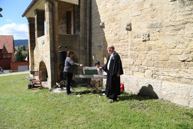 Freiluftgottesdienst an der St. Franziskuskirche