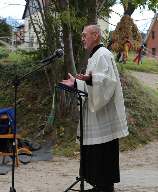 Ökumenisches Erntedankfest im Reitstall