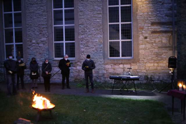 Osternacht in Duingen mit Gemeindegesang