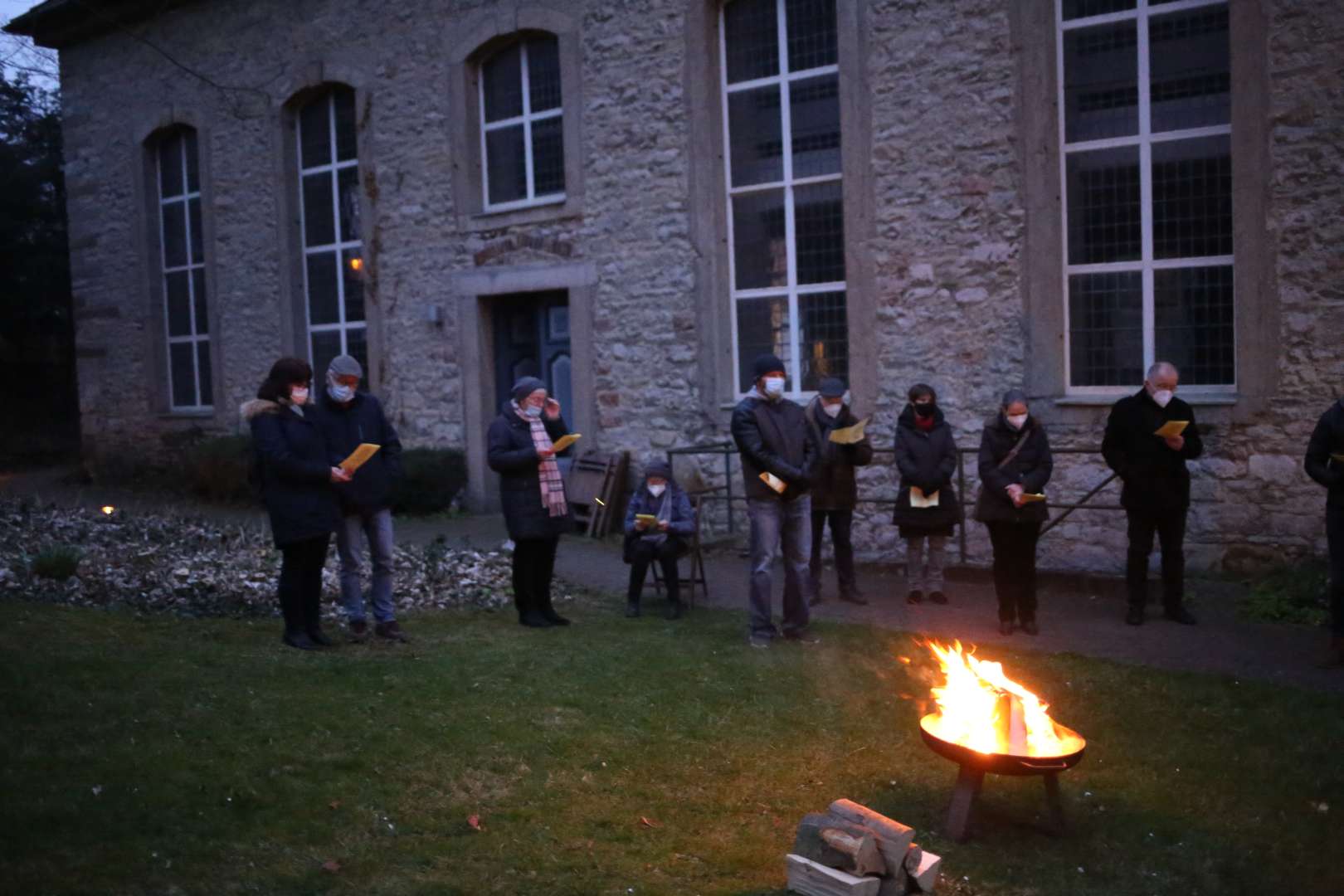 Osternacht in Duingen mit Gemeindegesang