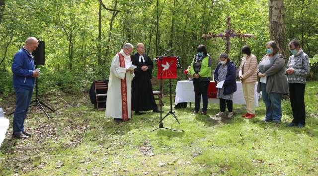 Sonniger Ökumenischer Freiluftgottesdienst am Pfingstmontag an der Köhlerhütte