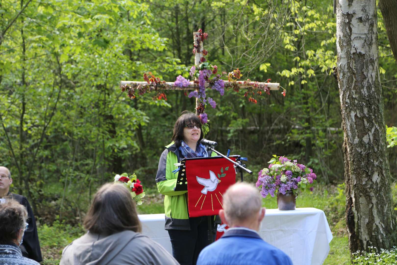 Sonniger Ökumenischer Freiluftgottesdienst am Pfingstmontag an der Köhlerhütte