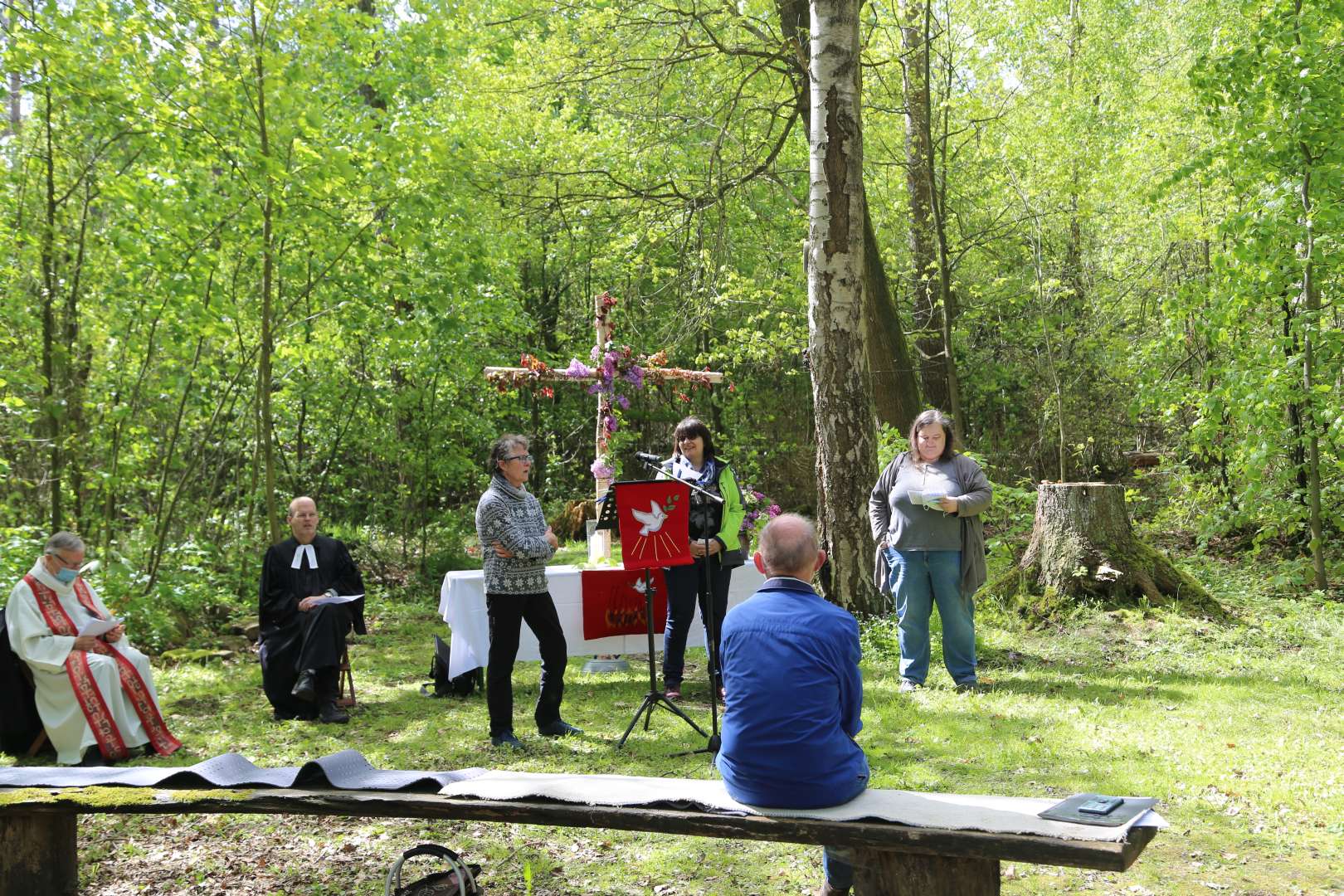 Sonniger Ökumenischer Freiluftgottesdienst am Pfingstmontag an der Köhlerhütte