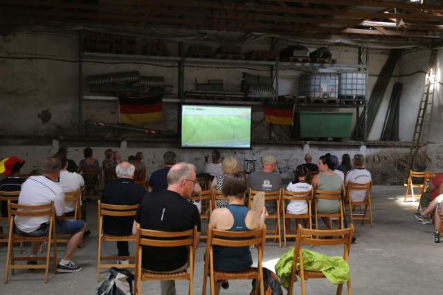 Public Screening Portugal - Deutschland in Weenzen