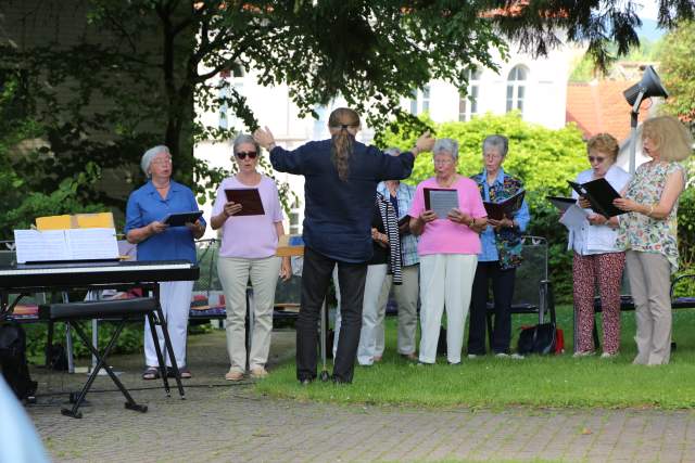 Der Duinger Kirchenchor singt wieder im Gottesdienst