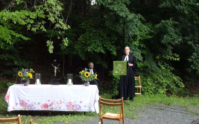 Gottesdienst am Leineberglandbalkon