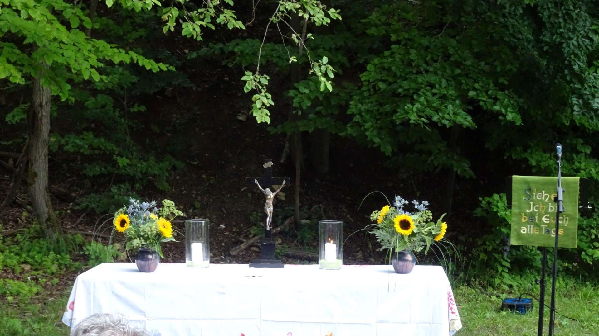 Gottesdienst am Leineberglandbalkon