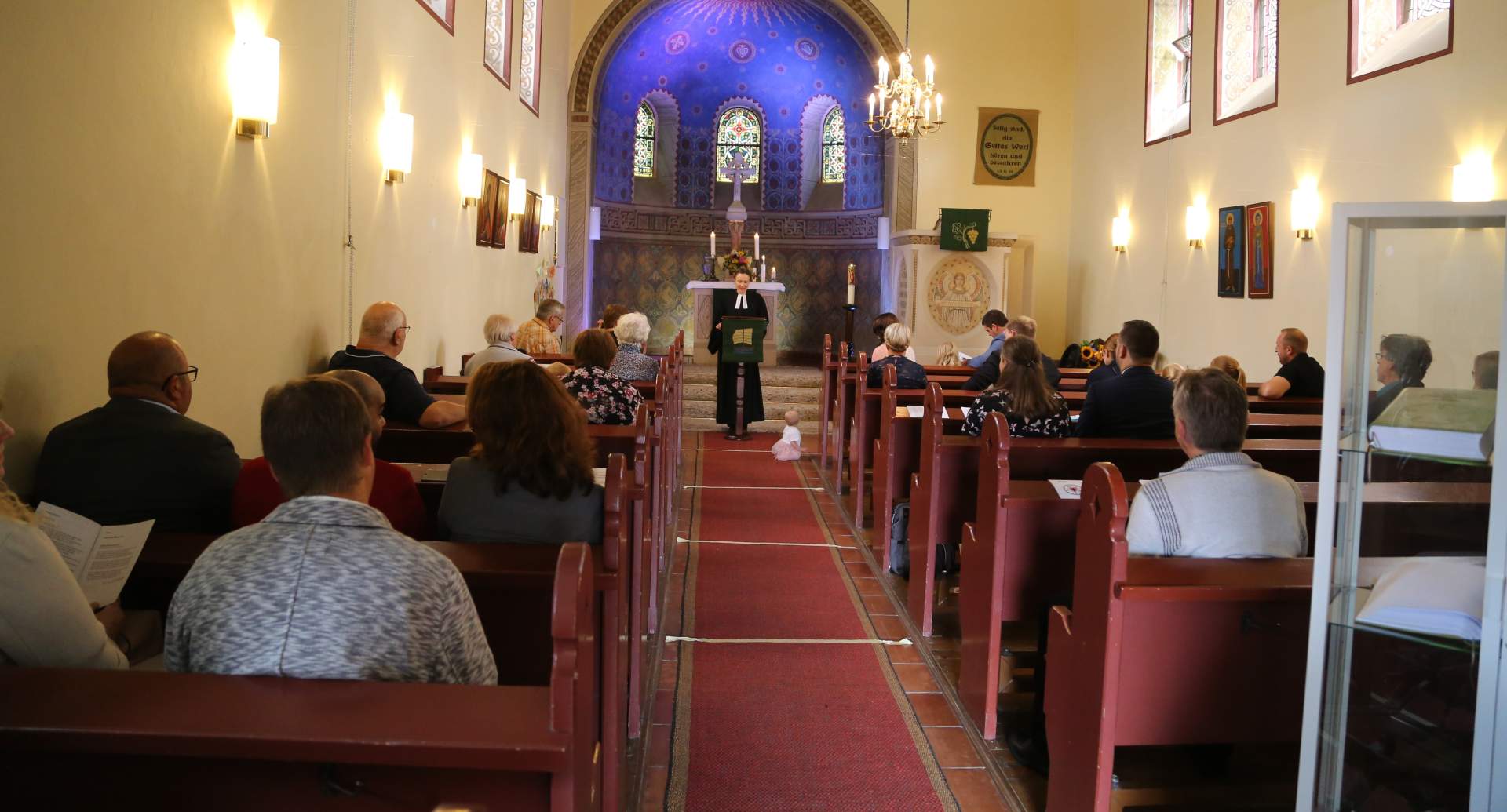 Taufe von Paulina Ende in der St. Franzisksukirche in Coppengrave