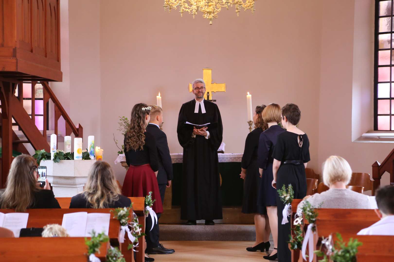 Konfirmation der Kirchengemeinde Coppengrave in der St. Maternuskapelle