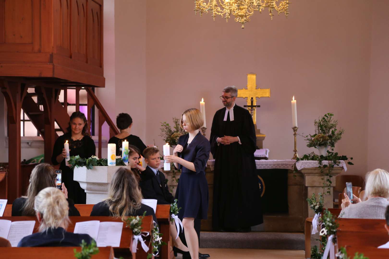 Konfirmation der Kirchengemeinde Coppengrave in der St. Maternuskapelle