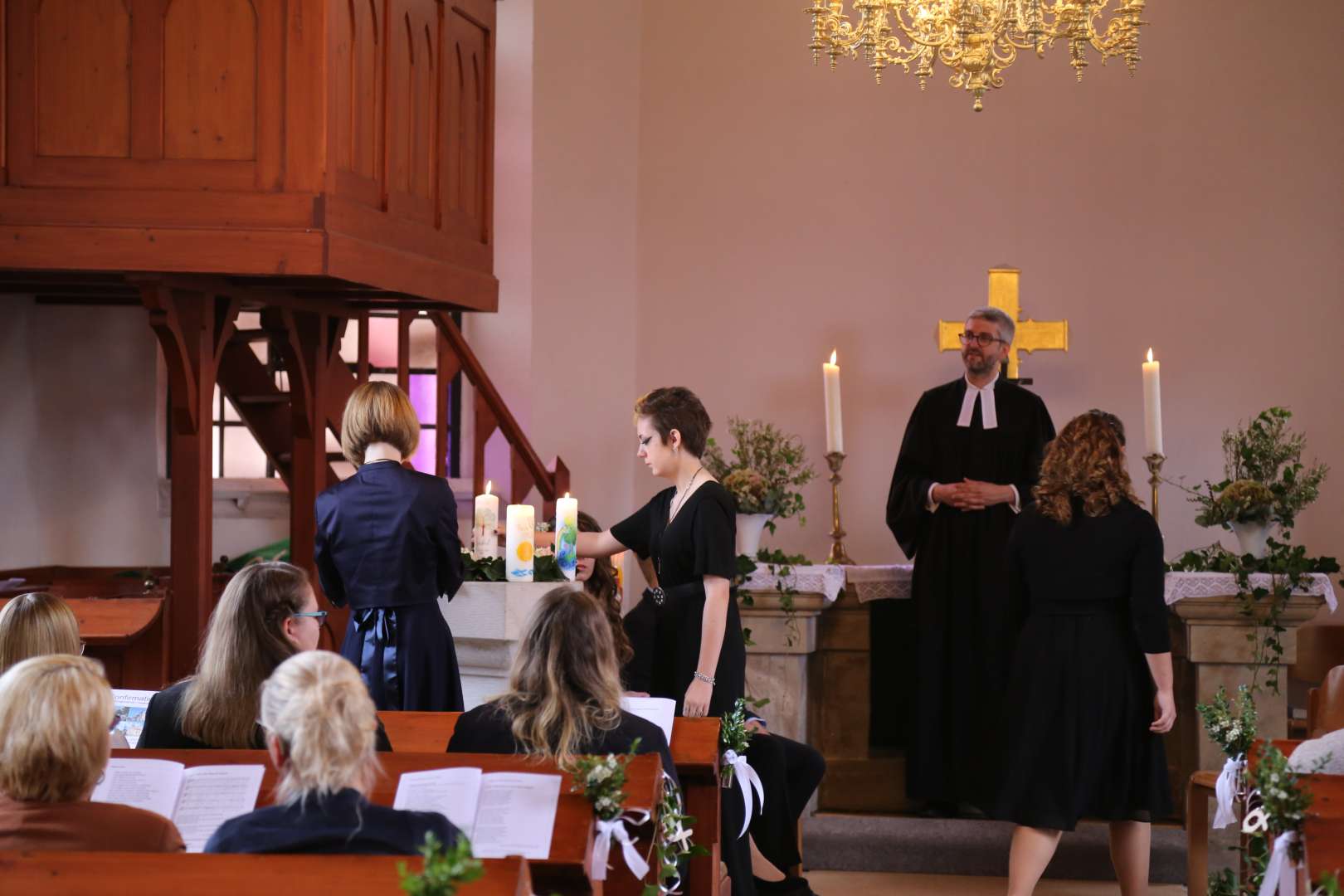 Konfirmation der Kirchengemeinde Coppengrave in der St. Maternuskapelle