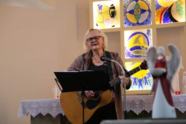 Engelkonzert mit Caroline Berndt-Uhde in der Kirche in Grünenplan