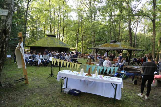 Begrüßungsgottesdienst der Konfirmanden an der Köhlerhütte