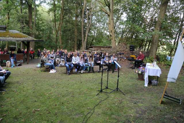 Begrüßungsgottesdienst der Konfirmanden an der Köhlerhütte