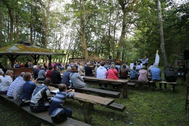 Begrüßungsgottesdienst der Konfirmanden an der Köhlerhütte