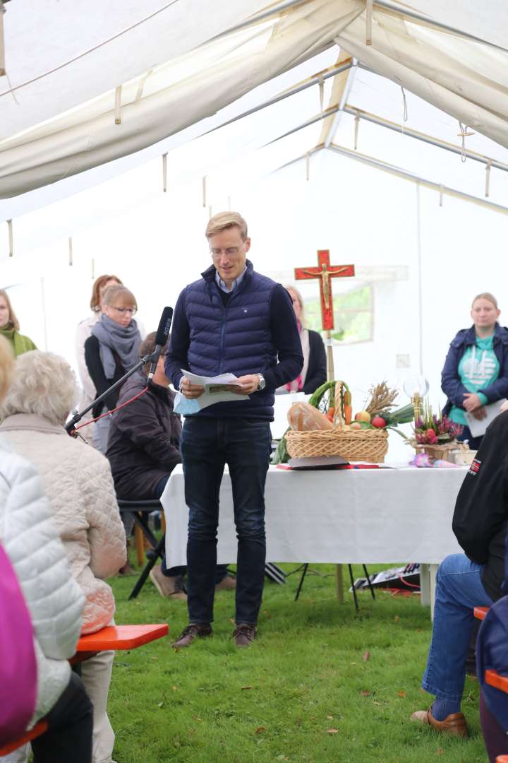 Erntedankfest und 60 jähriges Jubiläum Guter Hirt