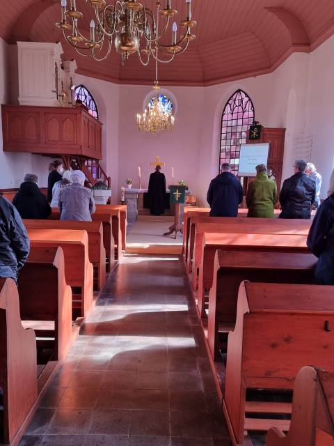 Pastorin Inga Leicher - Erster Gottesdienst in der Kirchengemeinde Coppengrave