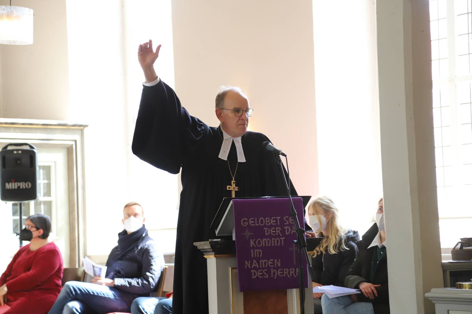 Landesbischof Meister besucht die Kirchengemeinde Duingen