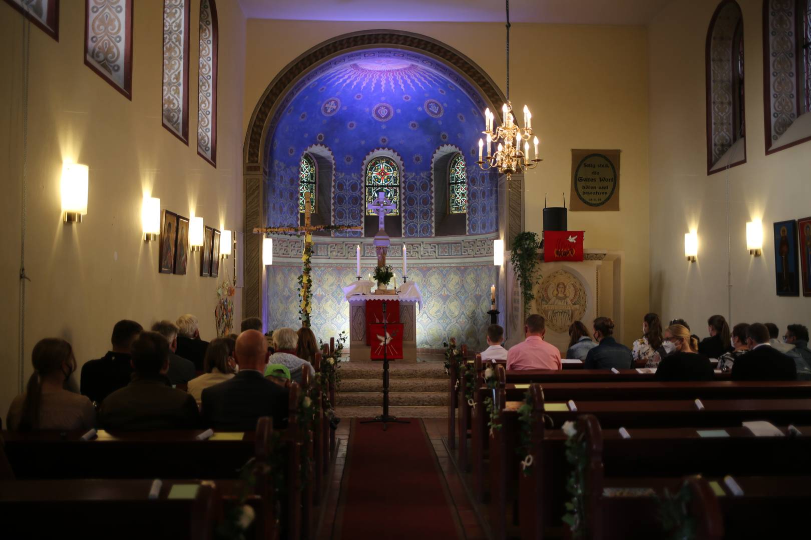 Abendmahlsgottesdienst der Konfirmanden in der St. Franziskuskirche