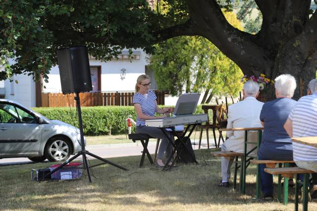 Sommerkirche im Rahmen des Familienfestes der Feuerwehr Coppengrave