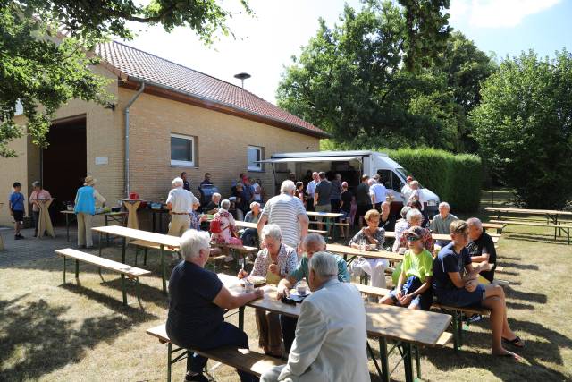 Sommerkirche im Rahmen des Familienfestes der Feuerwehr Coppengrave