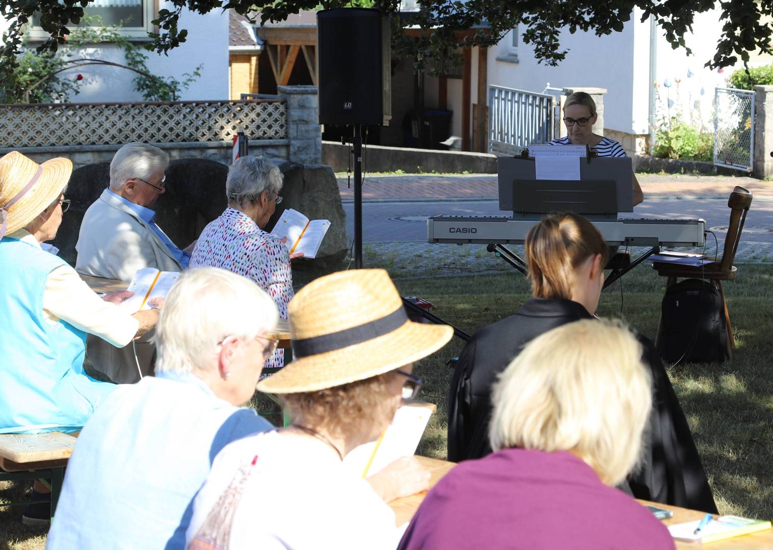 Sommerkirche im Rahmen des Familienfestes der Feuerwehr Coppengrave