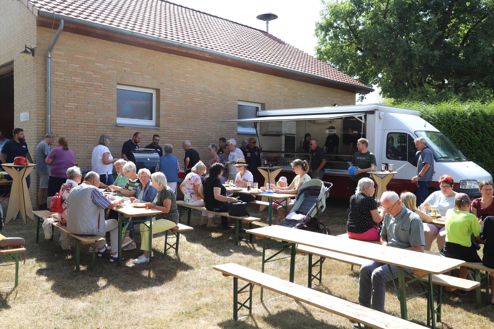 Sommerkirche im Rahmen des Familienfestes der Feuerwehr Coppengrave