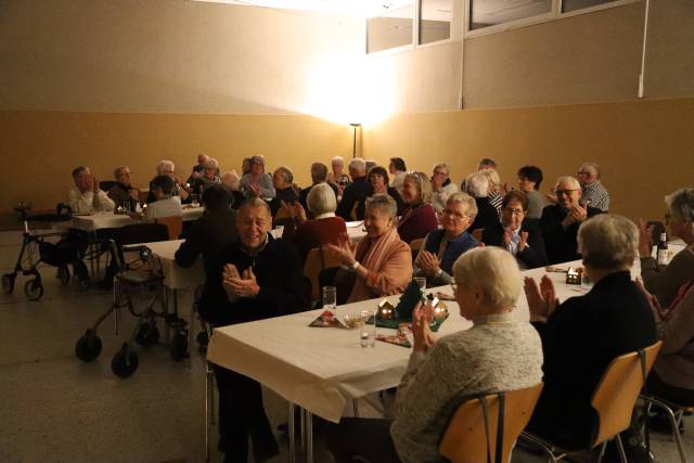 Adventskaffee der Senioren in Coppengrave am 2. Advent