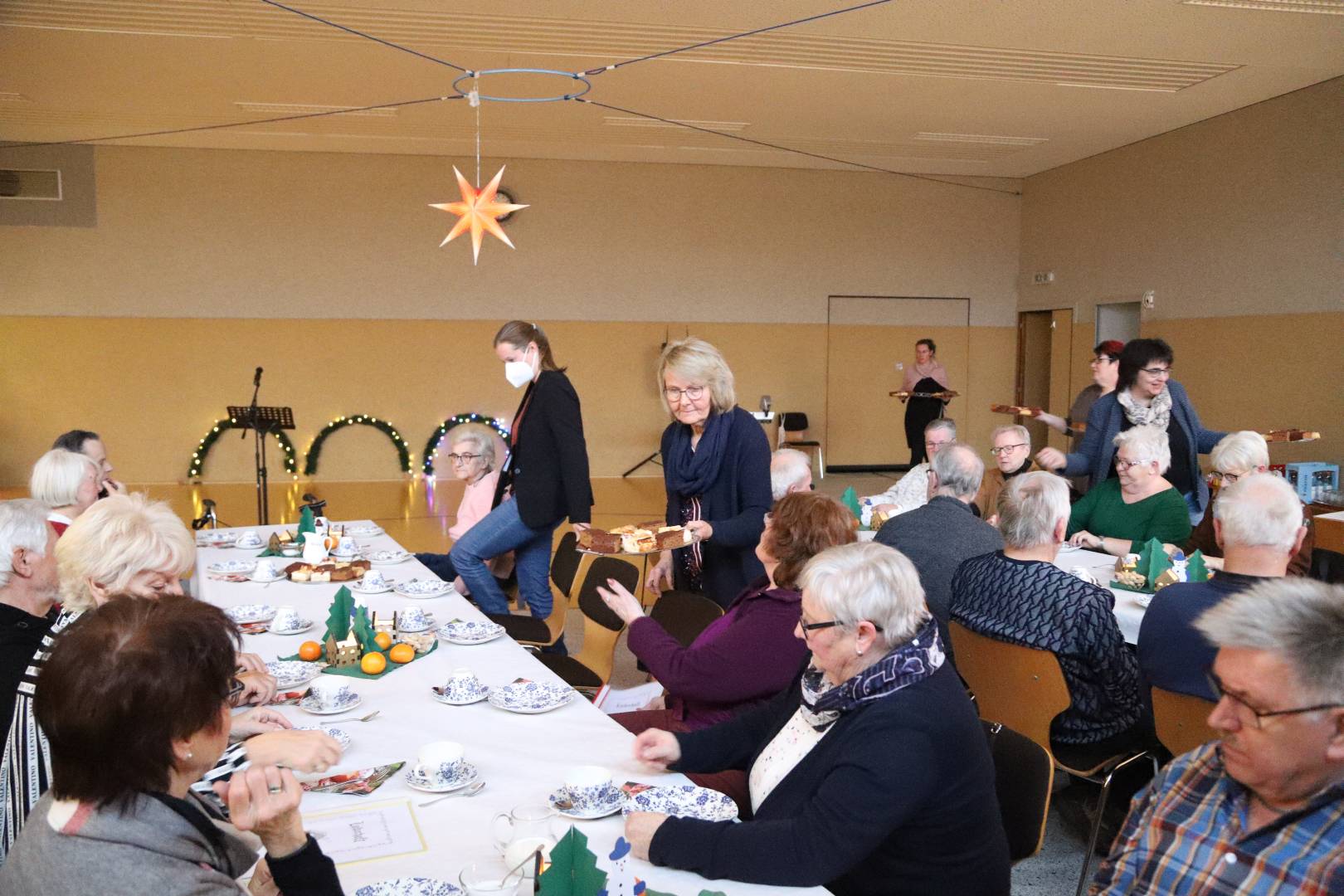 Adventskaffee der Senioren in Coppengrave am 2. Advent