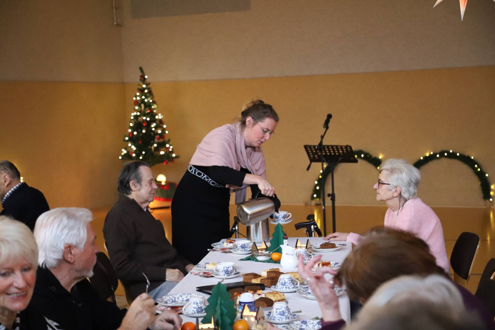 Adventskaffee der Senioren in Coppengrave am 2. Advent