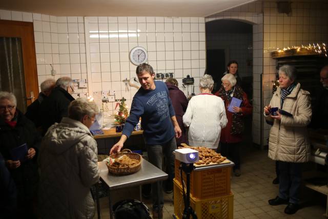 Lebendiger Adventskalender in der Backstube