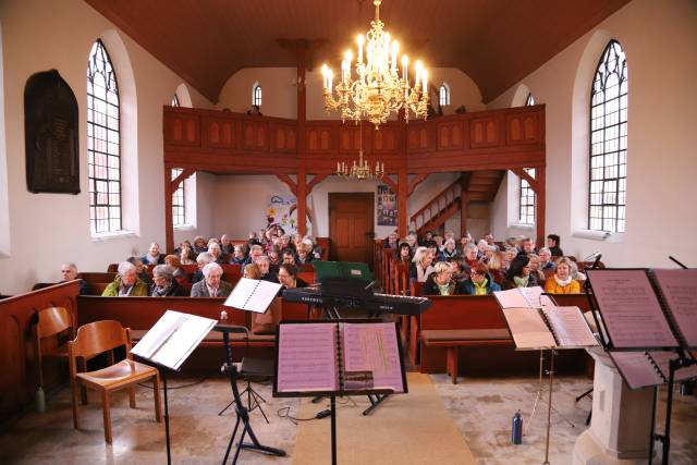 Gospelkonzert "Young Voices and Gospel" in der Weenzer St. Maternuskapelle