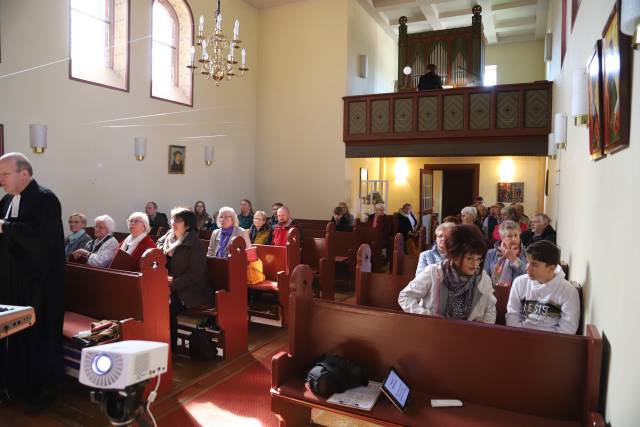 Osterfestgottesdienst mit Osteraktionen