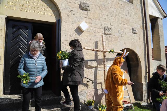 Osterfestgottesdienst mit Osteraktionen