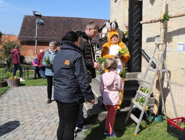 Osterfestgottesdienst mit Osteraktionen