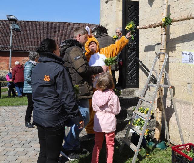 Osterfestgottesdienst mit Osteraktionen