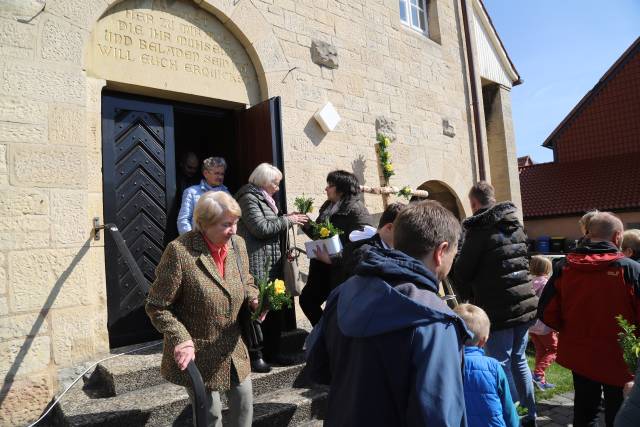 Osterfestgottesdienst mit Osteraktionen