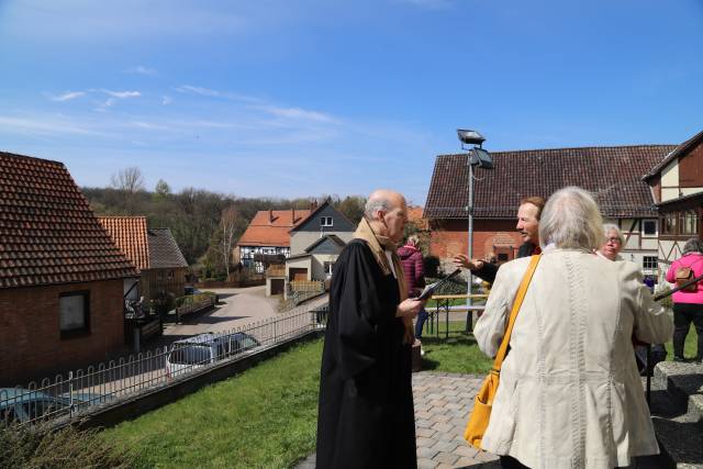 Osterfestgottesdienst mit Osteraktionen