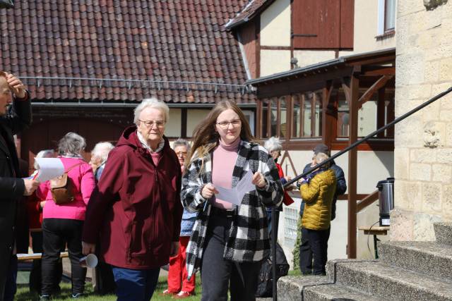 Osterfestgottesdienst mit Osteraktionen