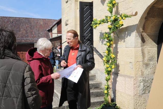 Osterfestgottesdienst mit Osteraktionen