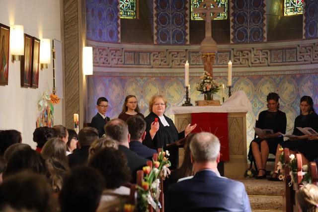 Bericht über die Konfirmation in der St. Franziskuskirche