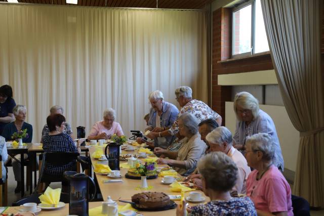 Geburtstagskaffee der Senioren in Weenzen