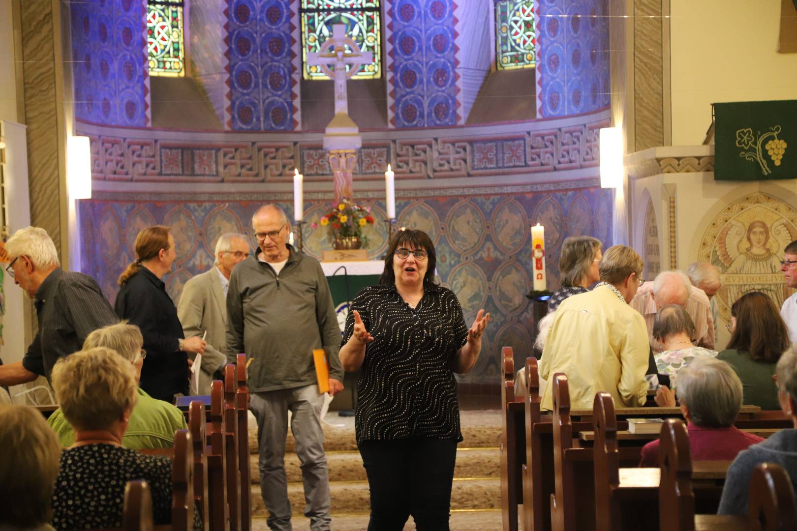 Lesung von Pastor i.R. Makarowski in der St. Franziskuskirche