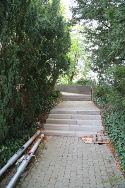 Die Treppe zur Katharinenkirche ist fast fertiggestellt