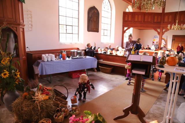 Erntedankfest in der St. Maternuskapelle in Weenzen