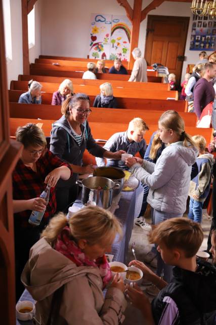 Erntedankfest in der St. Maternuskapelle in Weenzen