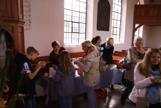 Erntedankfest in der St. Maternuskapelle in Weenzen