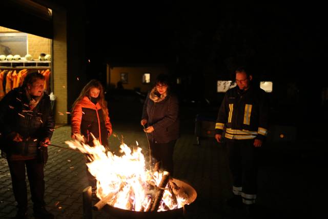 Martinsandacht mit Laternenumzug